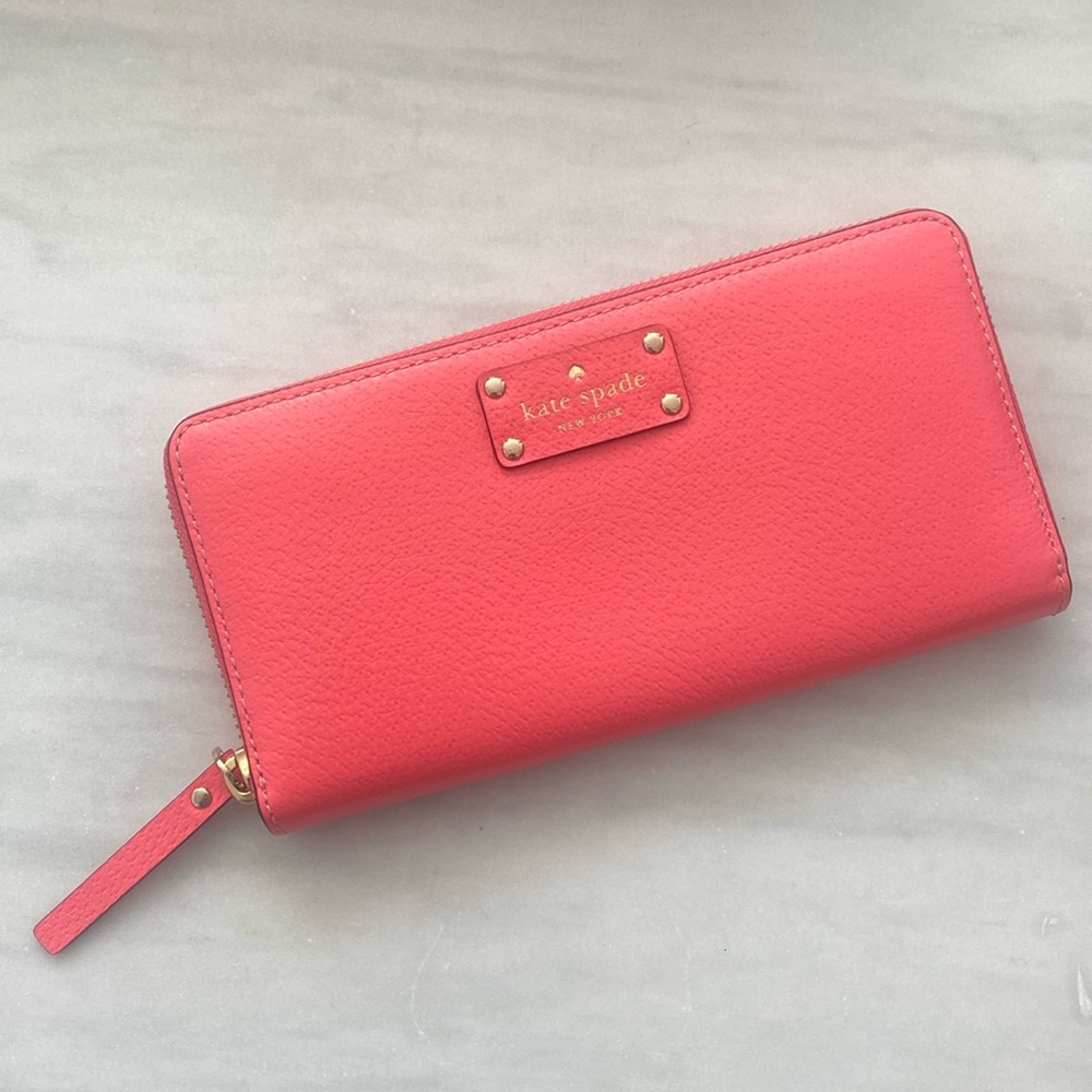 Kate Spade Bifold Wallet (BNWT)